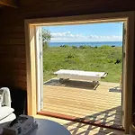 Log House In The First Row At The Sejero Bay 펜션 *