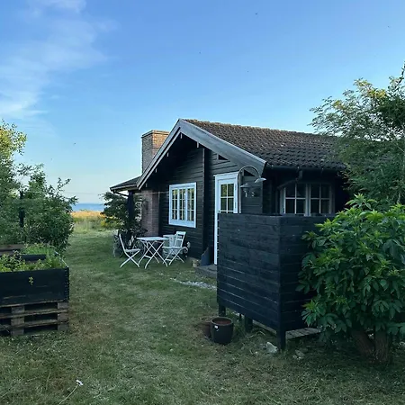Log House In The First Row At The Sejero Bay * Tjørneholm